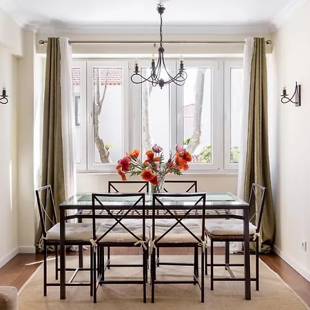 Appartamento Joivy Impressive Flat Near The
