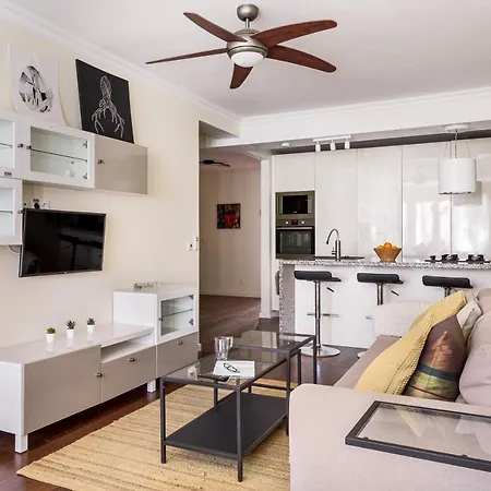 Appartamento Joivy Impressive Flat Near The *