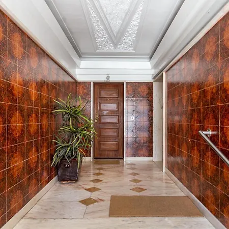 Appartamento Joivy Impressive Flat Near The
